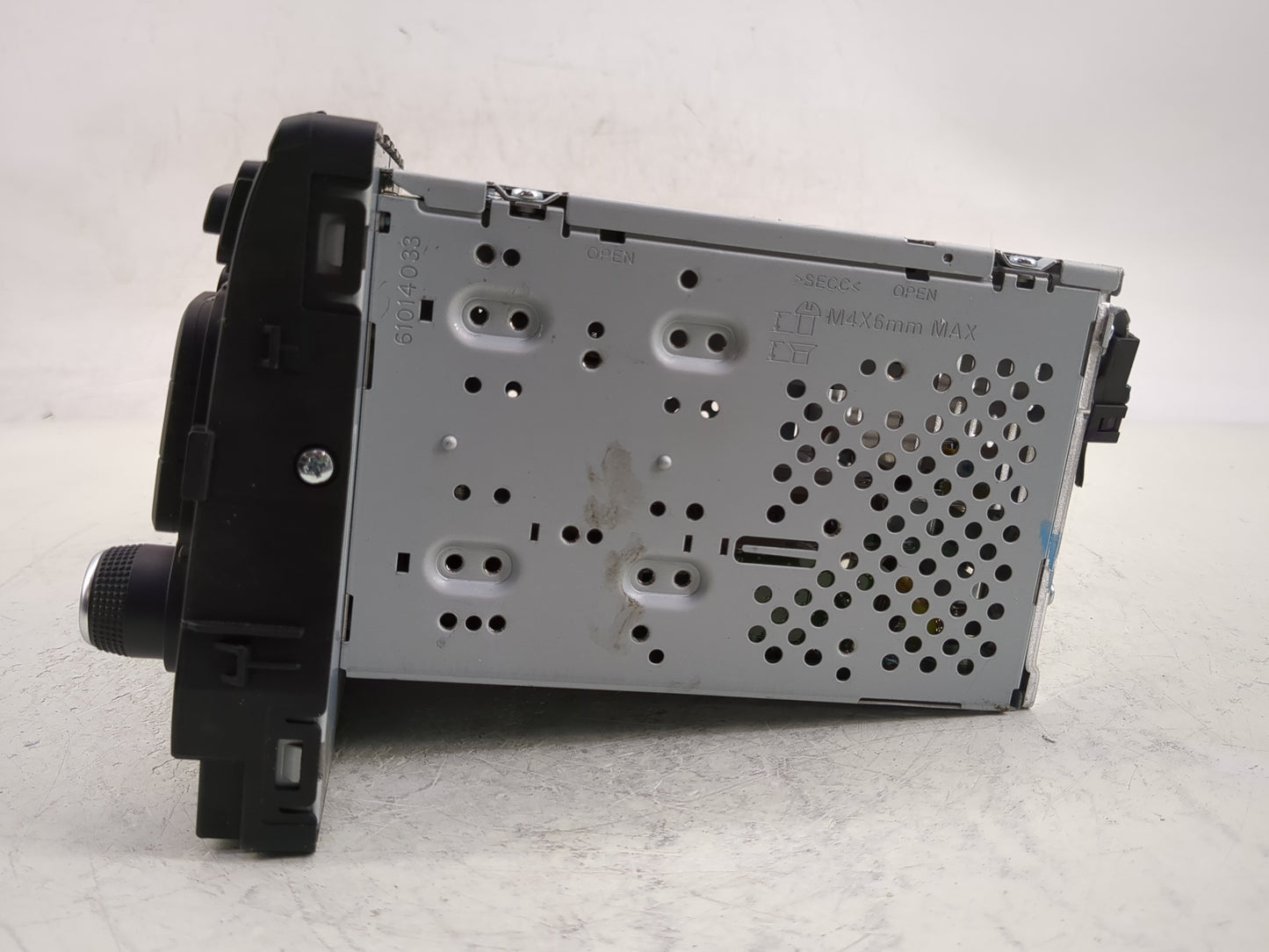 2017-2018 Kia Optima Radio AM FM Cd Player Receiver Replacement P/N:96180-A8150WK Fits Fits 2017 2018 OEM Used Auto Parts - 