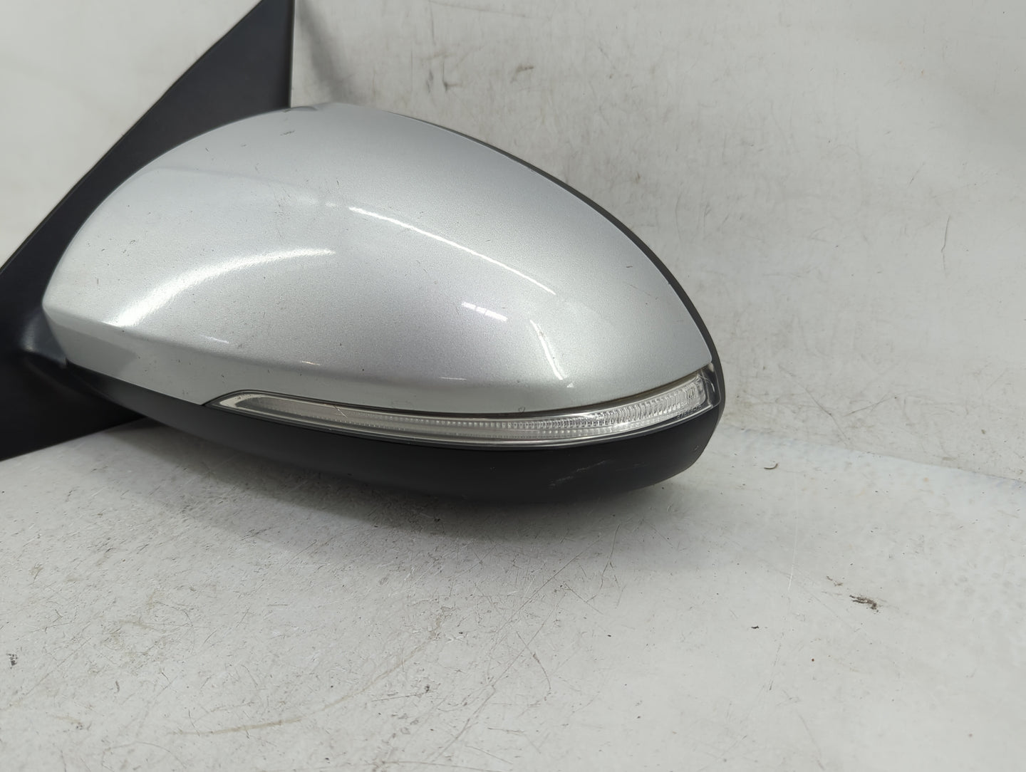 2016-2018 Kia Optima Driver Side View Mirror - Left Door Mirror OEM Used - Oemusedautoparts1.com