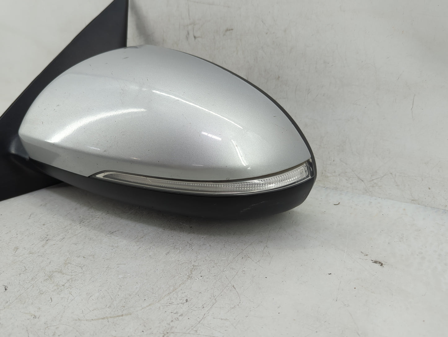 2016-2018 Kia Optima Driver Side View Mirror - Left Door Mirror OEM Used - Oemusedautoparts1.com