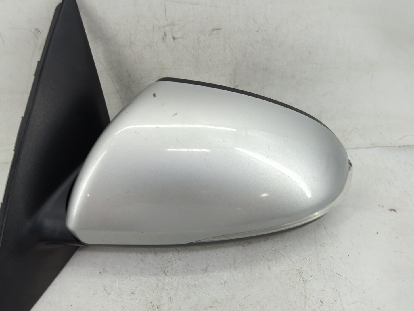 2016-2018 Kia Optima Driver Side View Mirror - Left Door Mirror OEM Used - Oemusedautoparts1.com