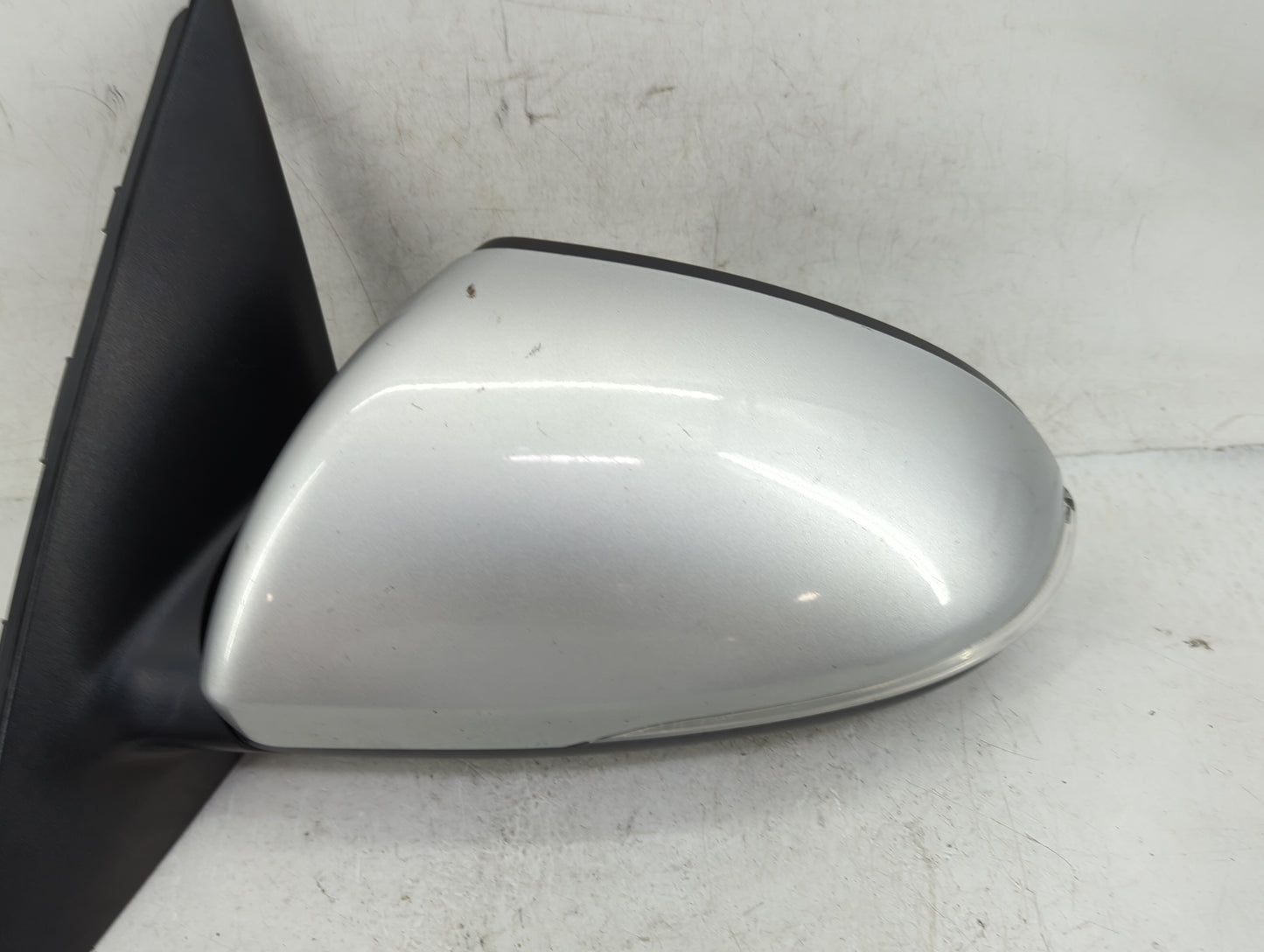 2016-2018 Kia Optima Driver Side View Mirror - Left Door Mirror OEM Used - Oemusedautoparts1.com