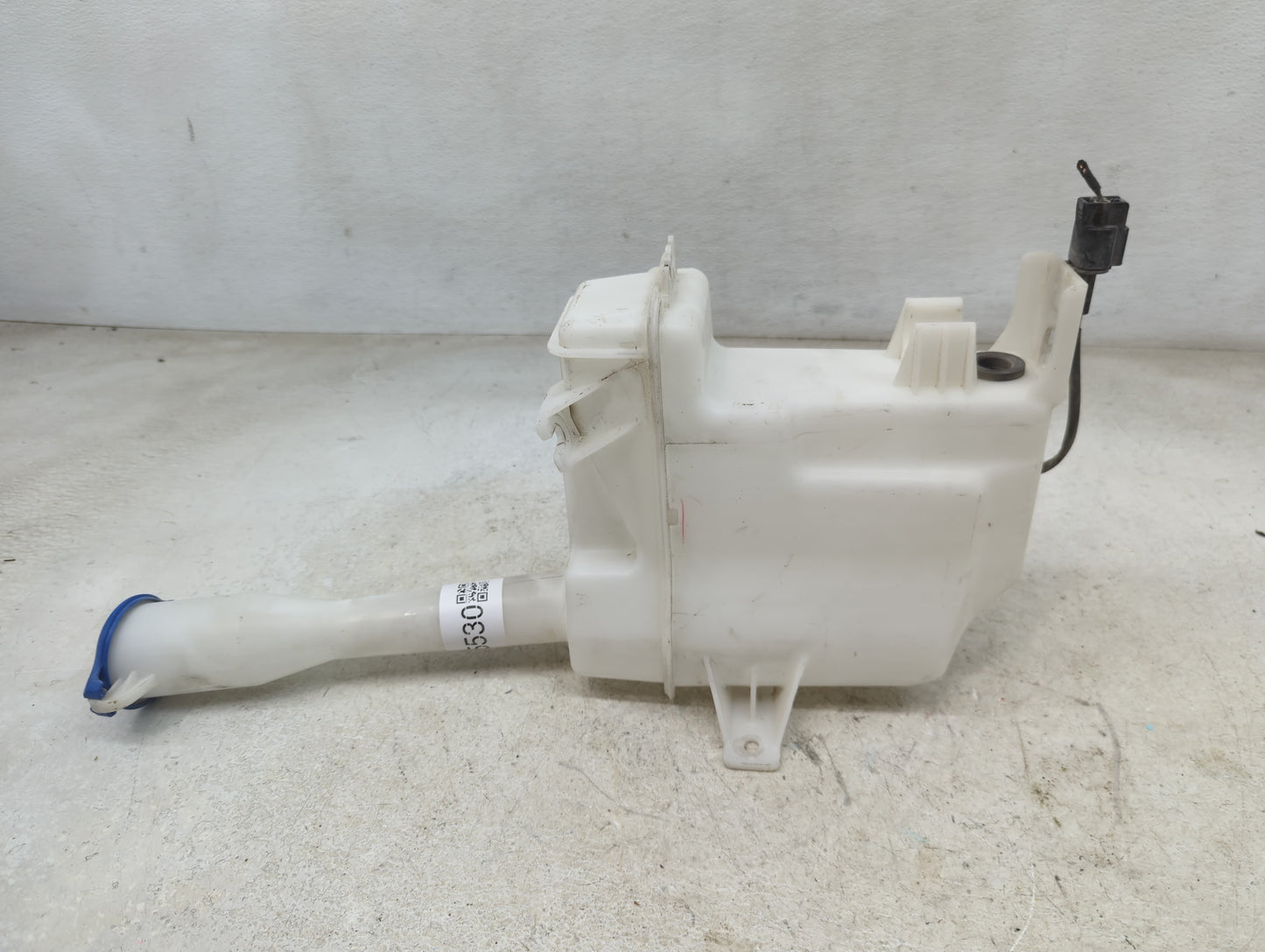 2016-2020 Kia Optima Windshield Washer Fluid Reservoir Bottle Oem 1465530 - Oemusedautoparts1.com