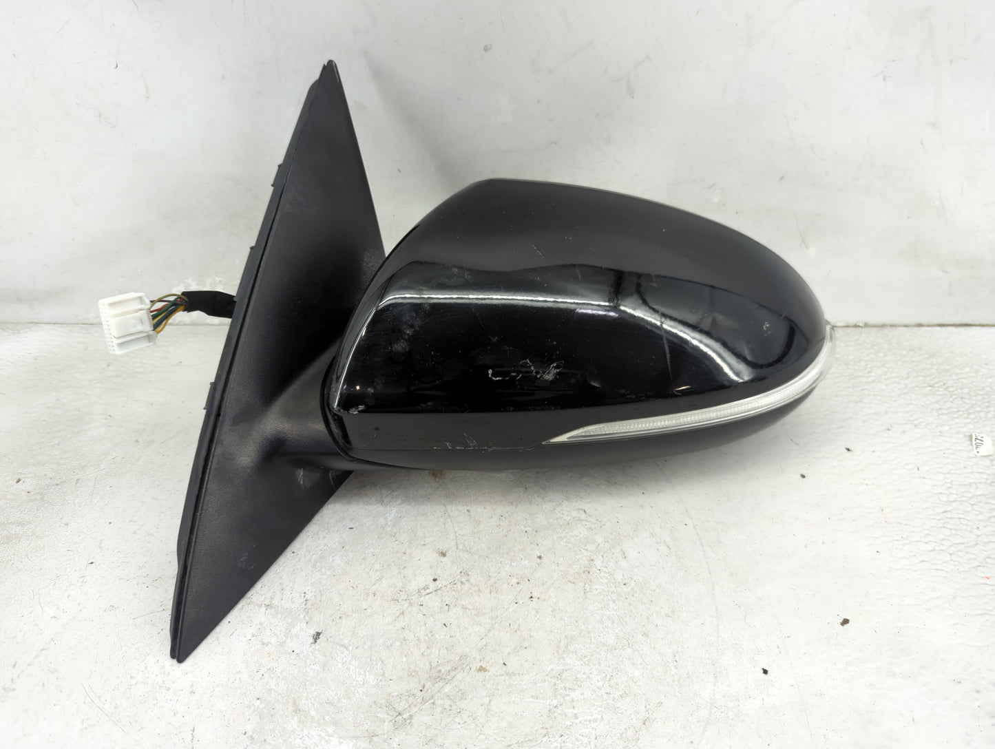 2016-2018 Kia Optima Driver Side View Mirror - Left Door Mirror OEM Used - Oemusedautoparts1.com