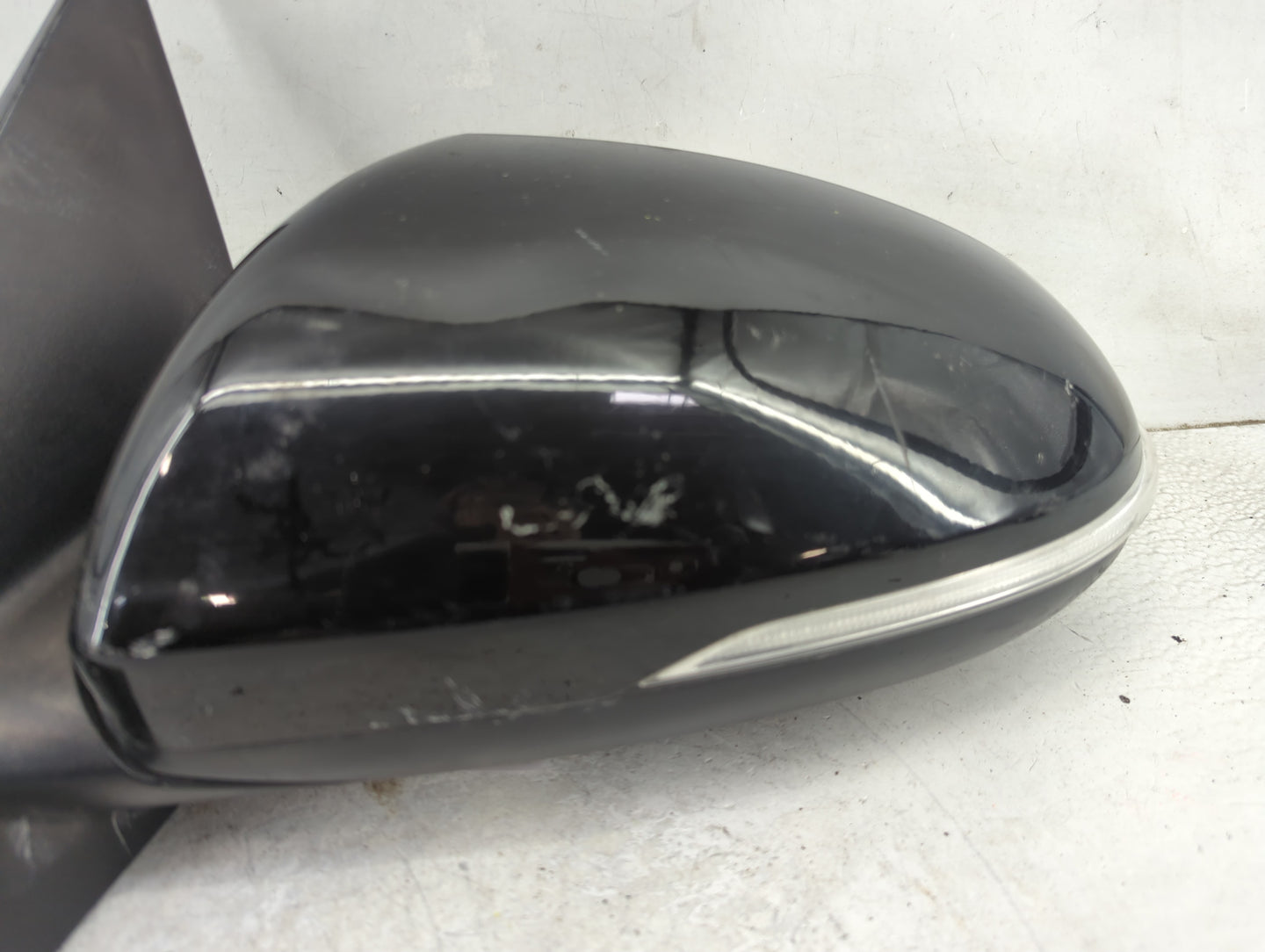 2016-2018 Kia Optima Driver Side View Mirror - Left Door Mirror OEM Used - Oemusedautoparts1.com