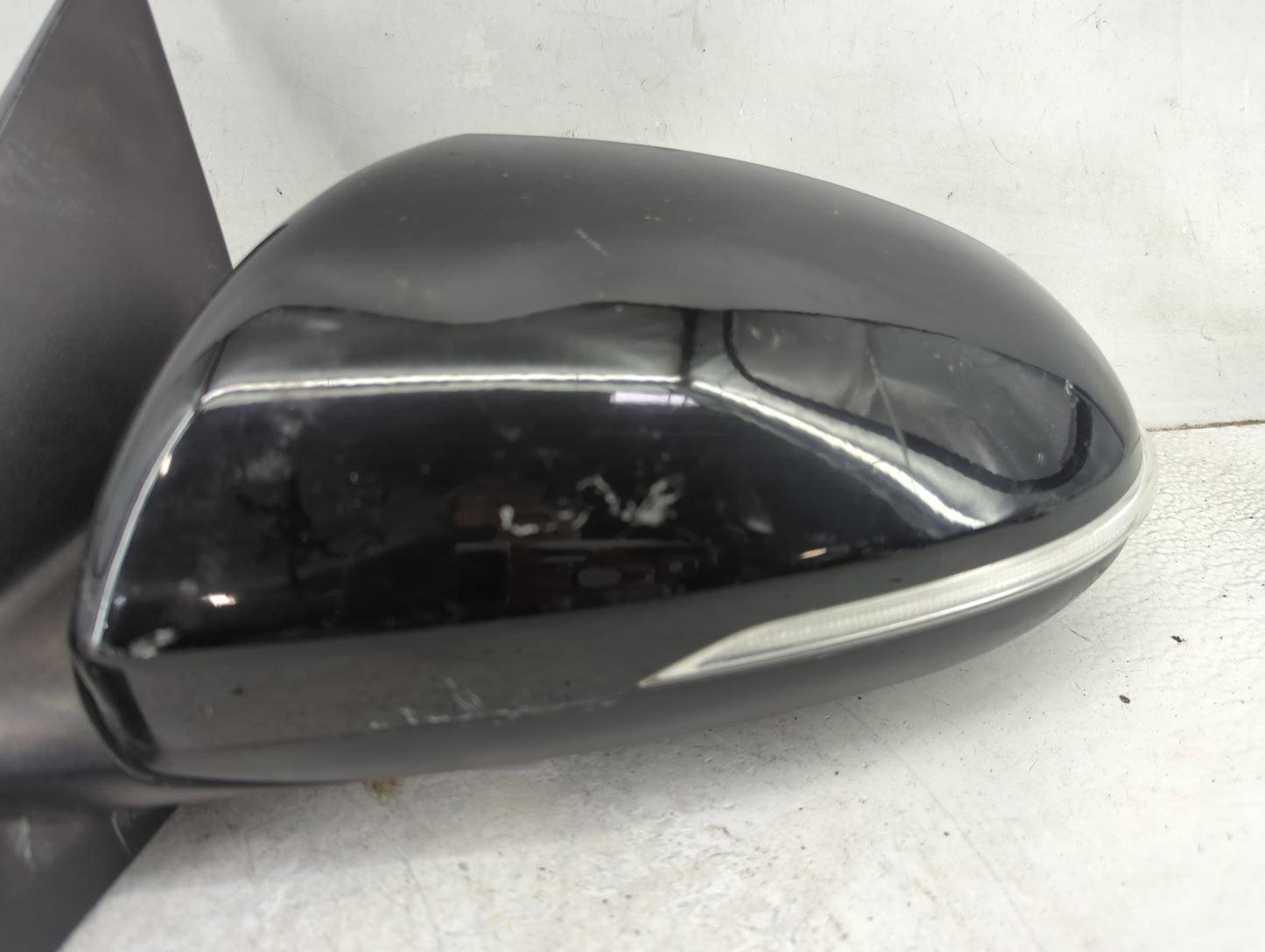 2016-2018 Kia Optima Driver Side View Mirror - Left Door Mirror OEM Used - Oemusedautoparts1.com
