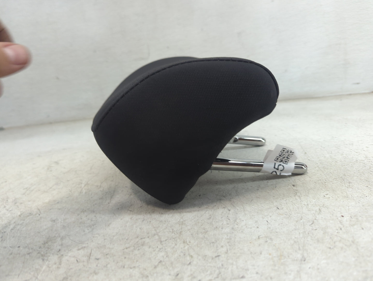 2016-2018 Kia Optima Headrest Head Rest Front Driver Seat Black 1470725 - Oemusedautoparts1.com