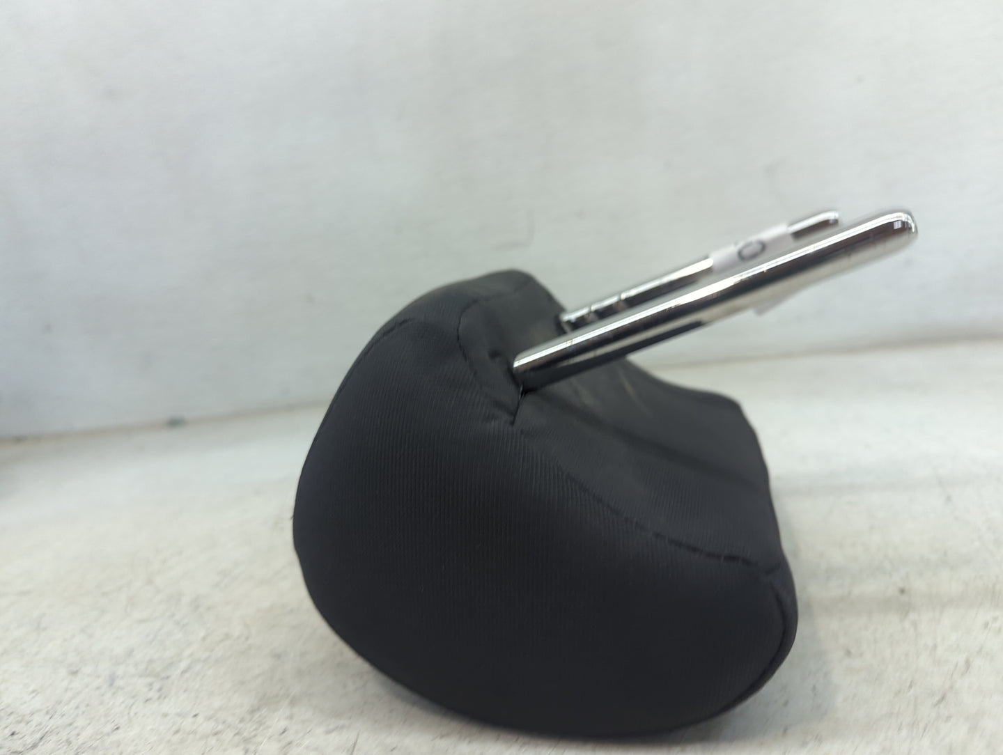 2016-2018 Kia Optima Headrest Head Rest Front Driver Seat Black 1470725 - Oemusedautoparts1.com