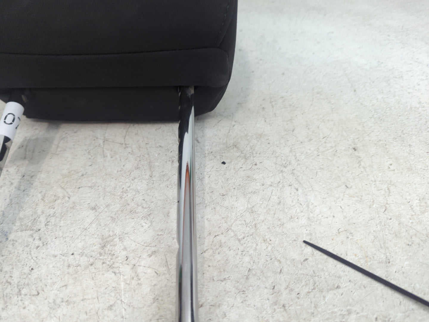 2016-2018 Kia Optima Headrest Head Rest Front Driver Seat Black 1471075 - Oemusedautoparts1.com