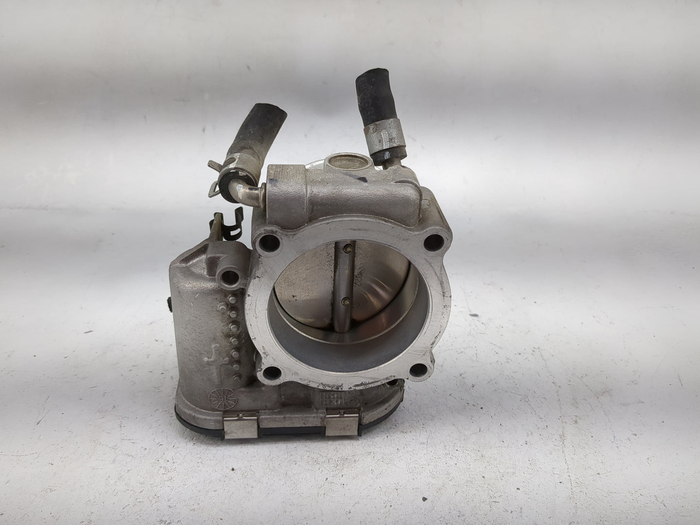 2016-2020 Kia Optima Throttle Body P/N:35100-2G600 0280750618 Fits Fits 2015 2016 2017 2018 2019 2020 2021 OEM Used Auto Par