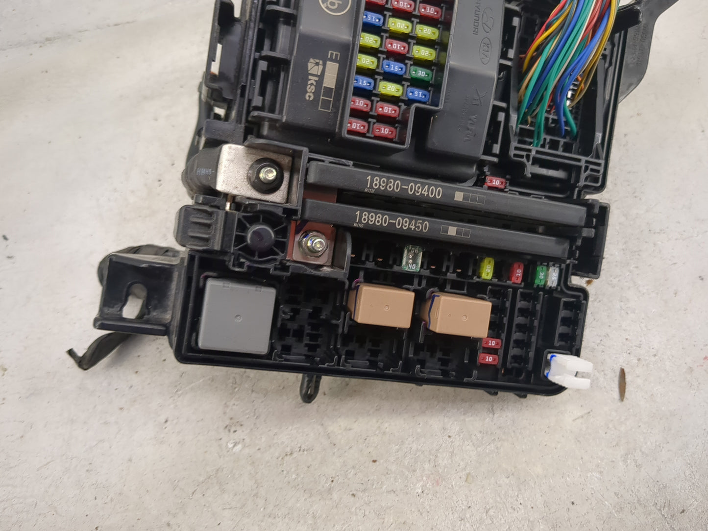 2016-2019 Kia Optima Fusebox Fuse Box Panel Relay Module P/N:91950-D5822 18980-09400, 18980-09450 Fits Fits 2016 2017 2018 2