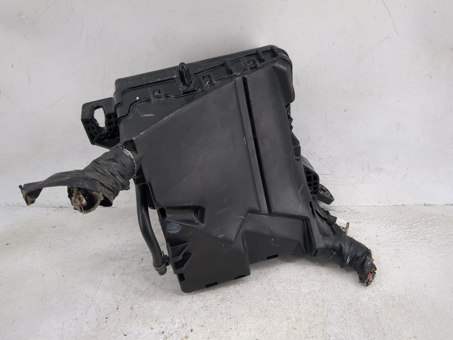 2016-2019 Kia Optima Fusebox Fuse Box Panel Relay Module P/N:91950-D5822 18980-09400, 18980-09450 Fits Fits 2016 2017 2018 2