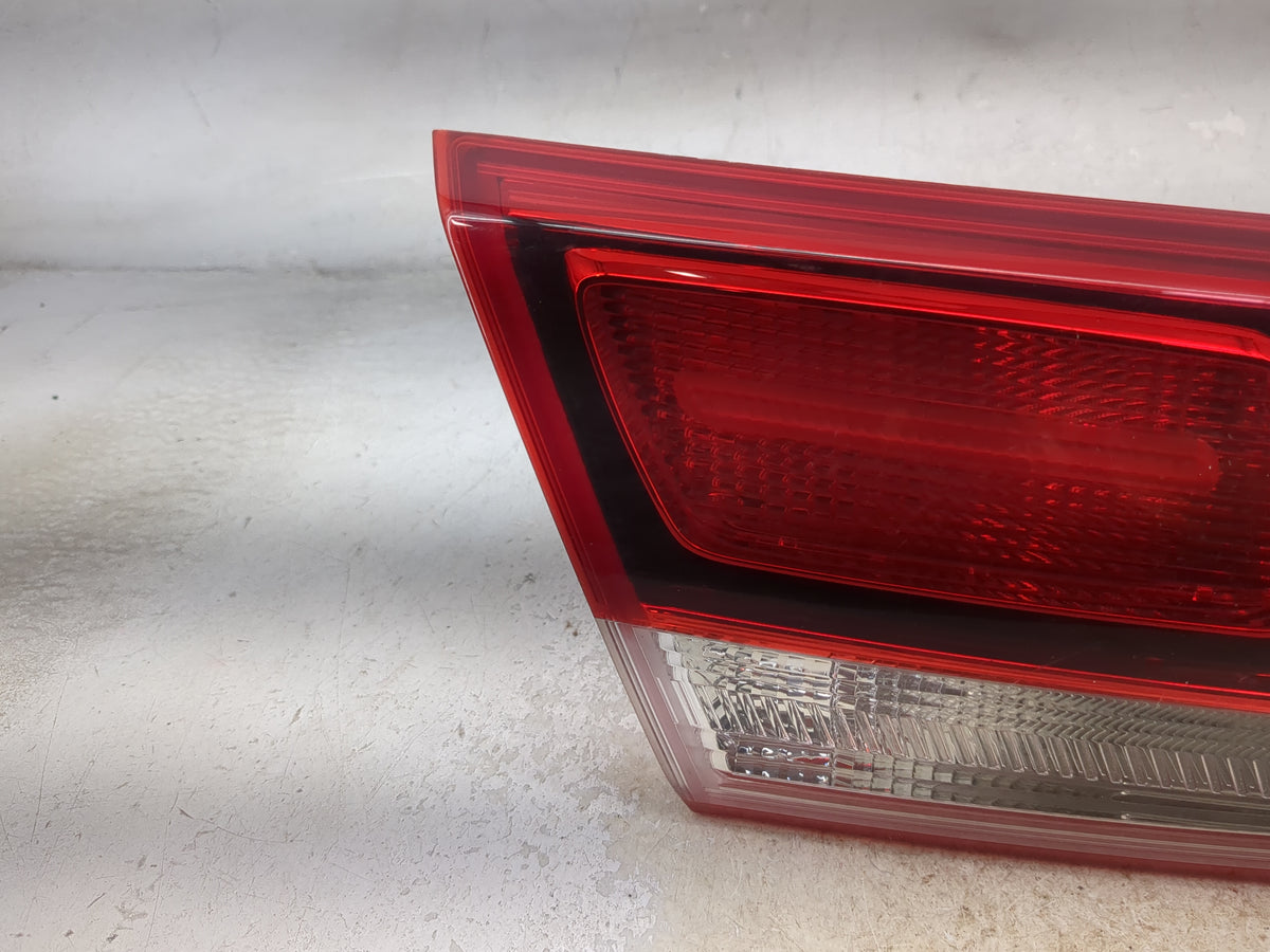 2016-2020 Kia Optima Driver Left Side Deck Lid Mounted Tail Light 1515088 - Oemusedautoparts1.com