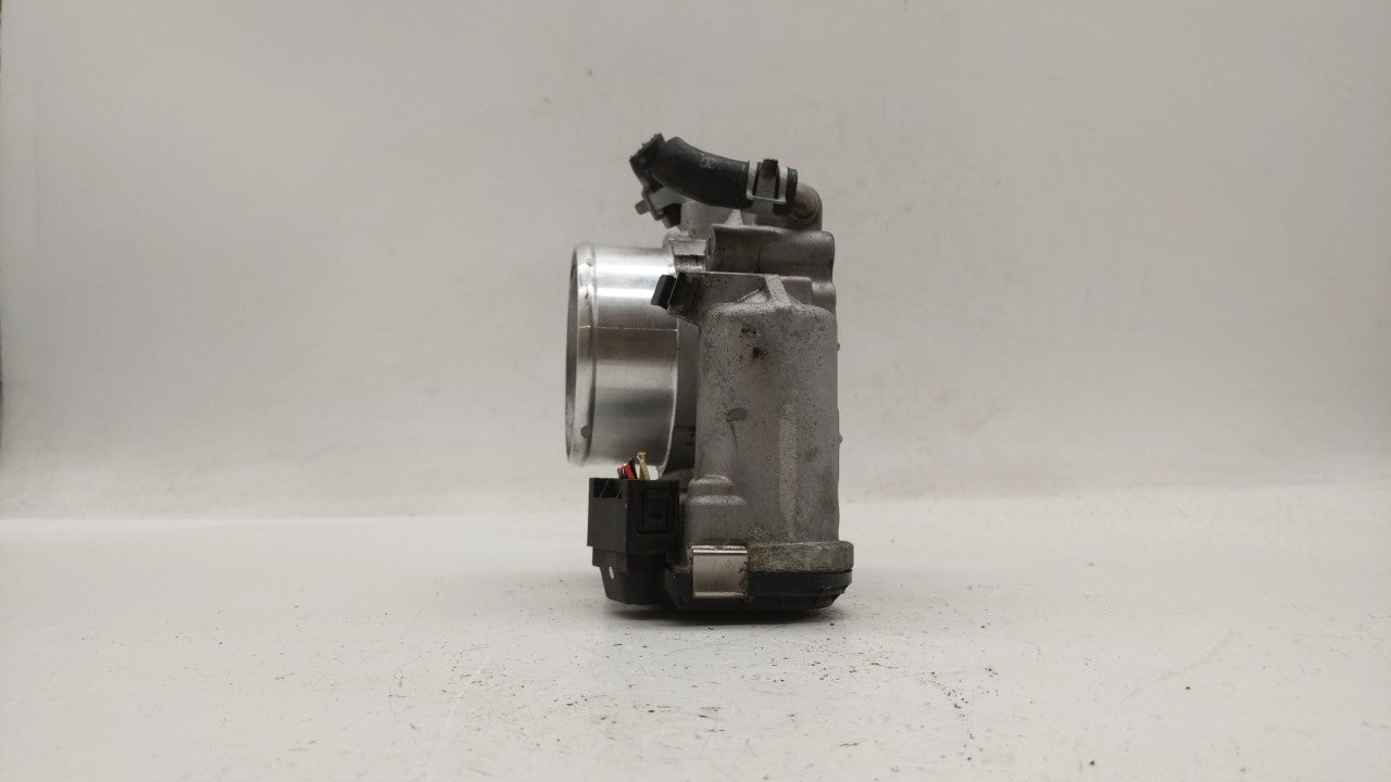 2016-2019 Kia Optima Throttle Body P/N:0 280 750 618 35100-2G600 Fits Fits 2015 2016 2017 2018 2019 OEM Used Auto Parts - Oe