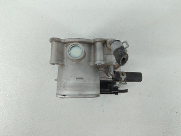 2017-2019 Kia Optima Throttle Body P/N:35100-2E610 Fits Fits 2016 2017 2018 2019 OEM Used Auto Parts
