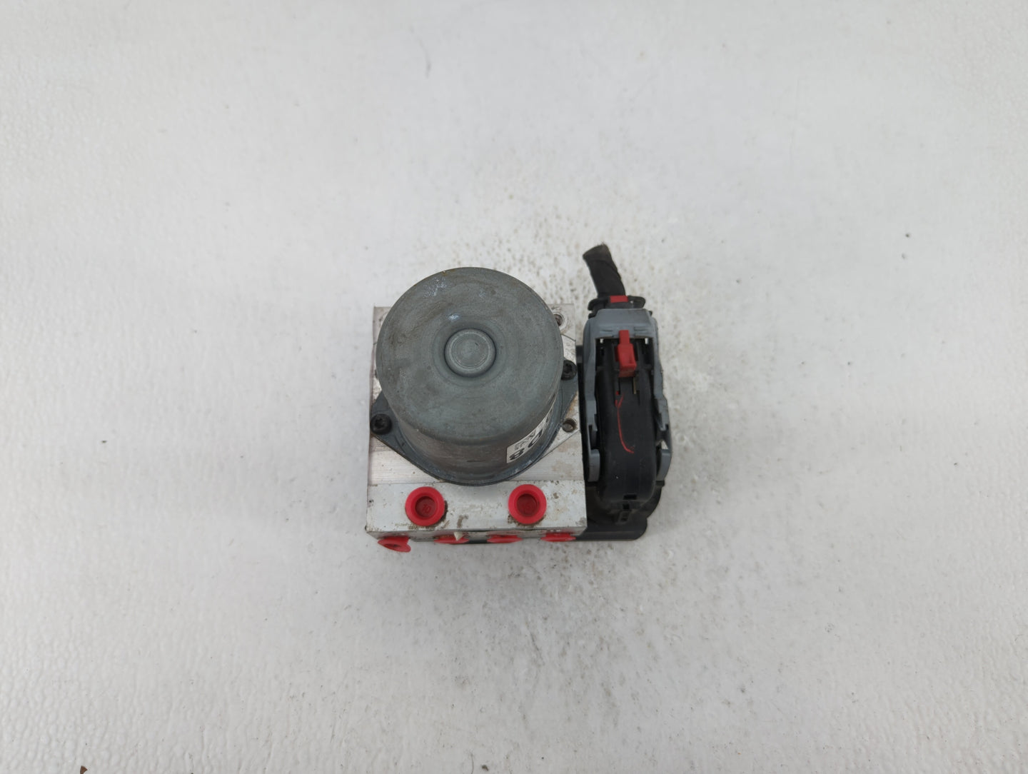 2017-2018 Kia Optima ABS Pump Control Module Replacement P/N:58900-D5060 58920-D5060 Fits Fits 2017 2018 OEM Used Auto Parts