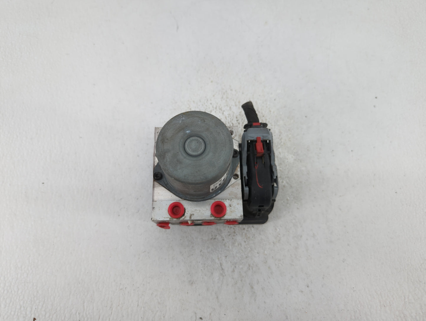 2017-2018 Kia Optima ABS Pump Control Module Replacement P/N:58900-D5060 58920-D5060 Fits Fits 2017 2018 OEM Used Auto Parts