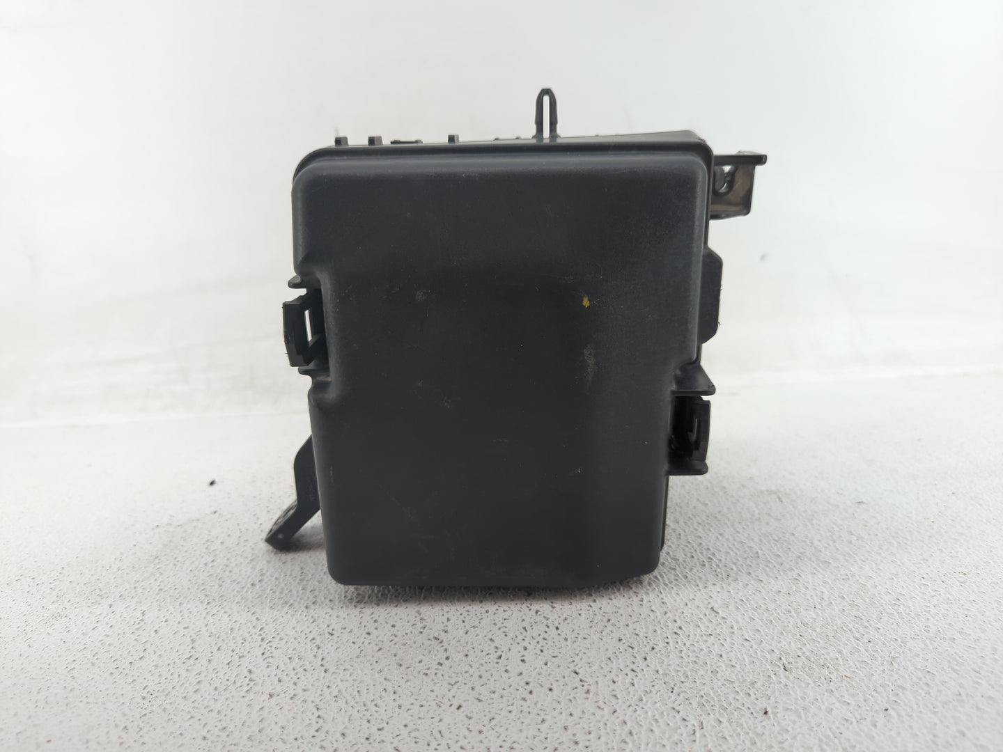 2017-2019 Kia Optima Fusebox Fuse Box Panel Relay Module P/N:91230-A8120 Fits Fits 2017 2018 2019 OEM Used Auto Parts - Oemu