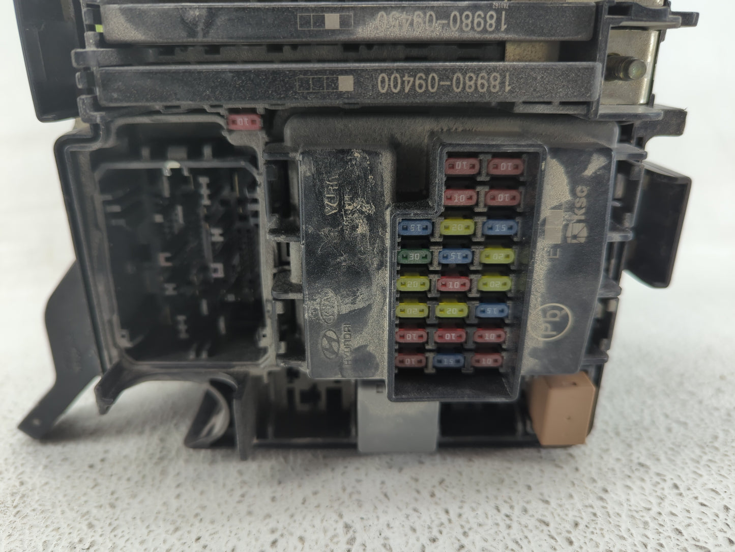 2017-2019 Kia Optima Fusebox Fuse Box Panel Relay Module P/N:91230-A8120 Fits Fits 2017 2018 2019 OEM Used Auto Parts - Oemu