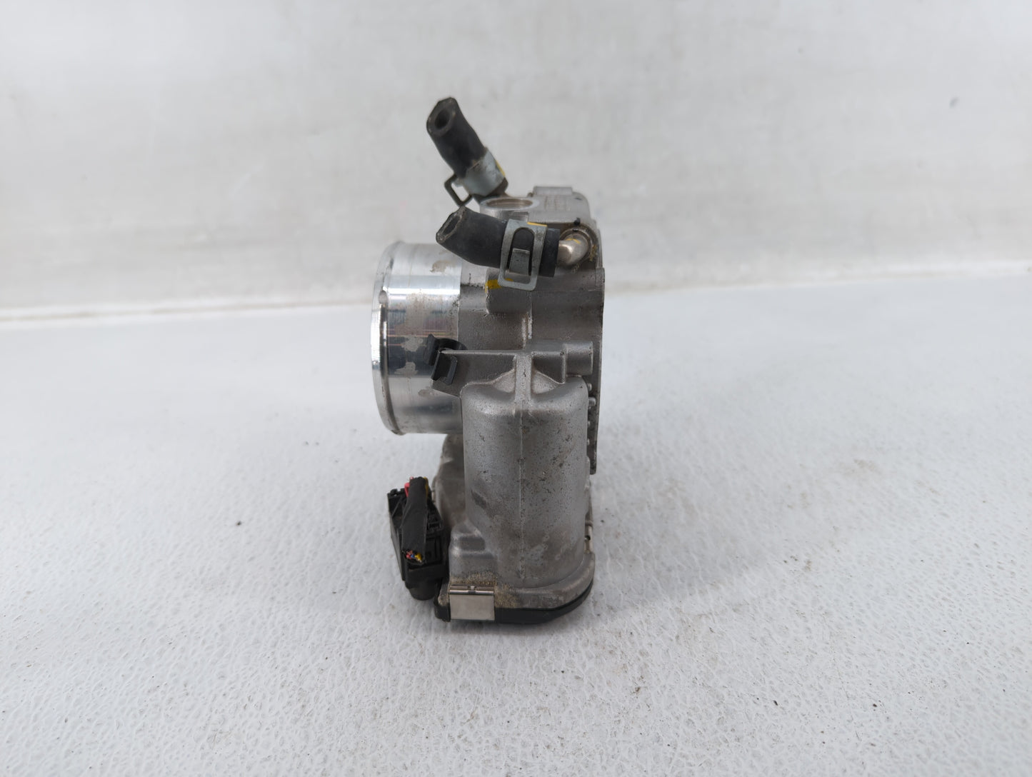 2016-2020 Kia Optima Throttle Body P/N:35100-2G600 Fits Fits 2015 2016 2017 2018 2019 2020 2021 OEM Used Auto Parts - Oemuse