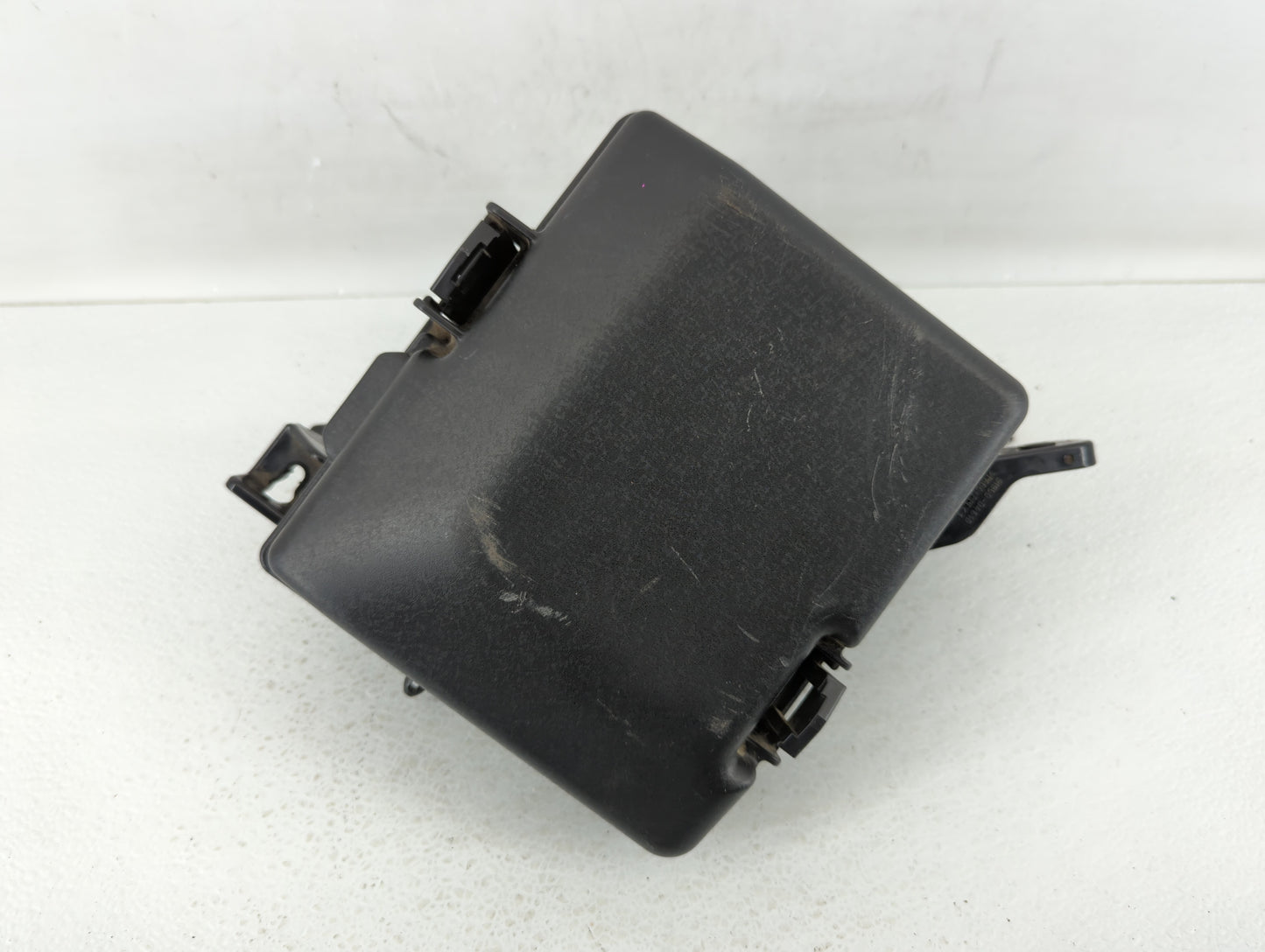 2016-2019 Kia Optima Fusebox Fuse Box Panel Relay Module P/N:91950-D5822 Fits Fits 2016 2017 2018 2019 OEM Used Auto Parts -