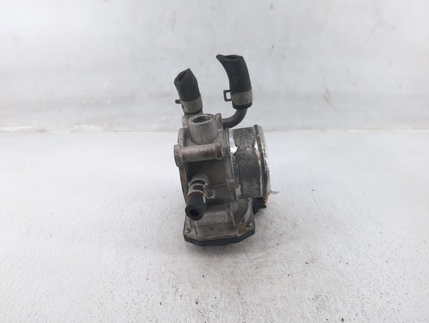2016-2020 Kia Optima Throttle Body P/N:35100-2B340 Fits Fits 2015 2016 2017 2018 2019 2020 2021 2022 OEM Used Auto Parts - O