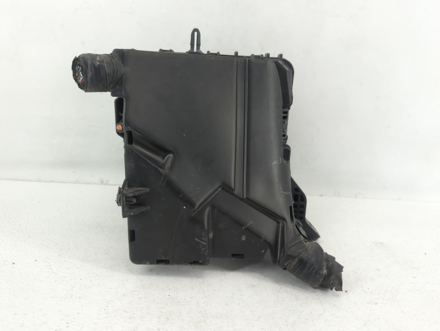 2016-2019 Kia Optima Fusebox Fuse Box Panel Relay Module P/N:91950-D5822 Fits Fits 2016 2017 2018 2019 OEM Used Auto Parts -