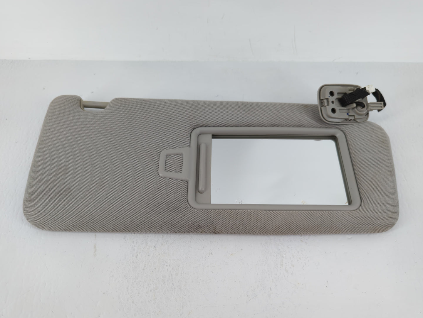 2016-2020 Kia Optima Sun Visor Shade Replacement Passenger Right Mirror Fits Fits 2016 2017 2018 2019 2020 OEM Used Auto Par