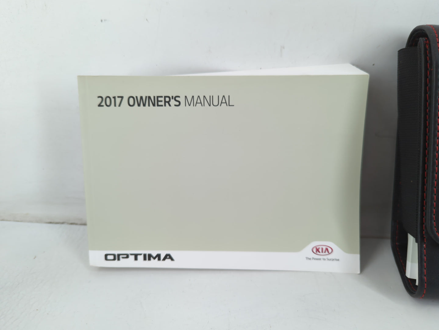 2017 Kia Optima Owners Manual Book Guide P/N:HDG5-EU6DB OEM Used Auto Parts - Oemusedautoparts1.com