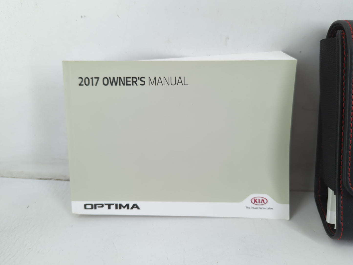 2017 Kia Optima Owners Manual Book Guide P/N:HDG5-EU6DB OEM Used Auto Parts - Oemusedautoparts1.com
