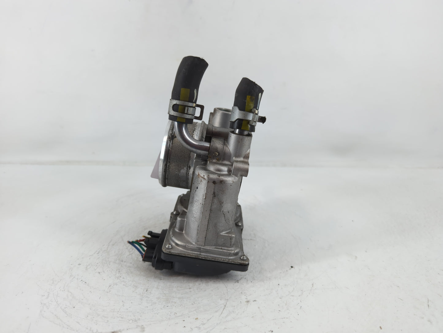 2016-2020 Kia Optima Throttle Body P/N:35100-2B340 Fits Fits 2015 2016 2017 2018 2019 2020 2021 2022 OEM Used Auto Parts - O