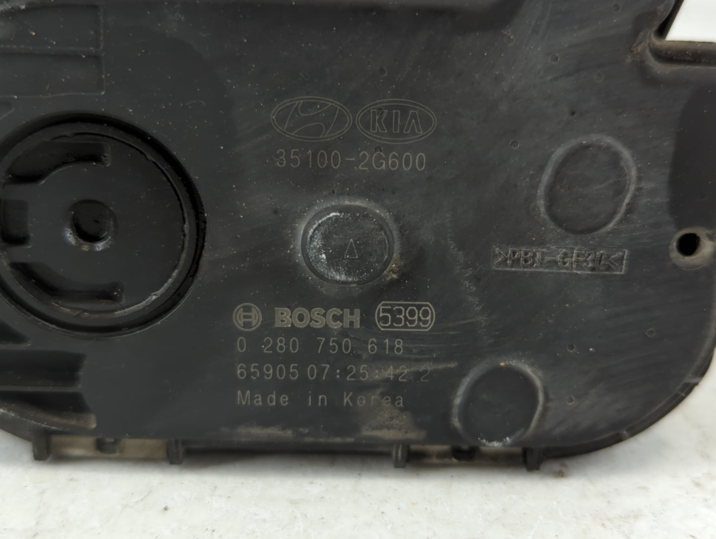 2016-2020 Kia Optima Throttle Body P/N:35100-2G600 Fits Fits 2015 2016 2017 2018 2019 2020 2021 OEM Used Auto Parts - Oemuse