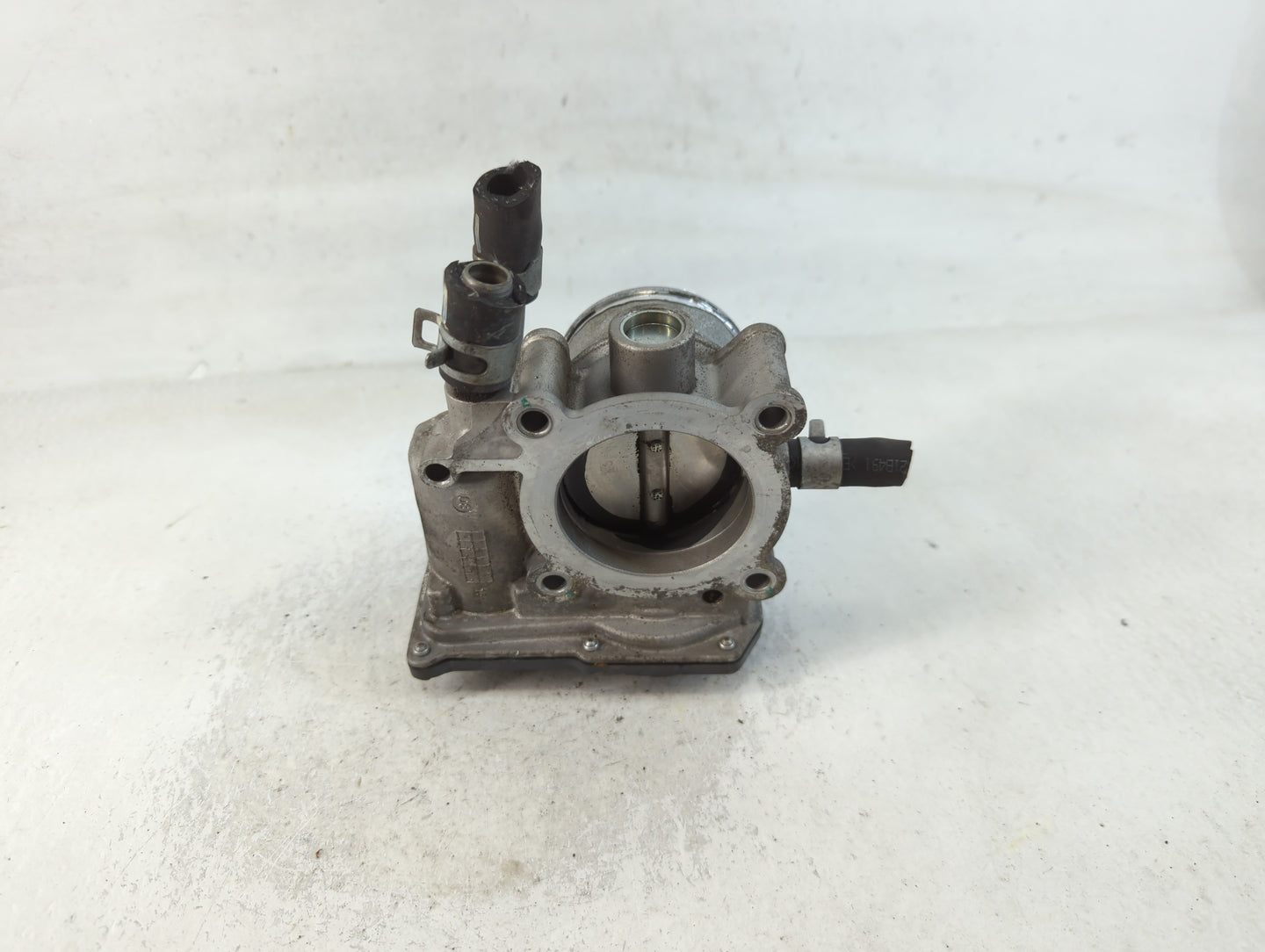 2016-2020 Kia Optima Throttle Body P/N:35100-2B340 Fits Fits 2015 2016 2017 2018 2019 2020 2021 2022 OEM Used Auto Parts - O
