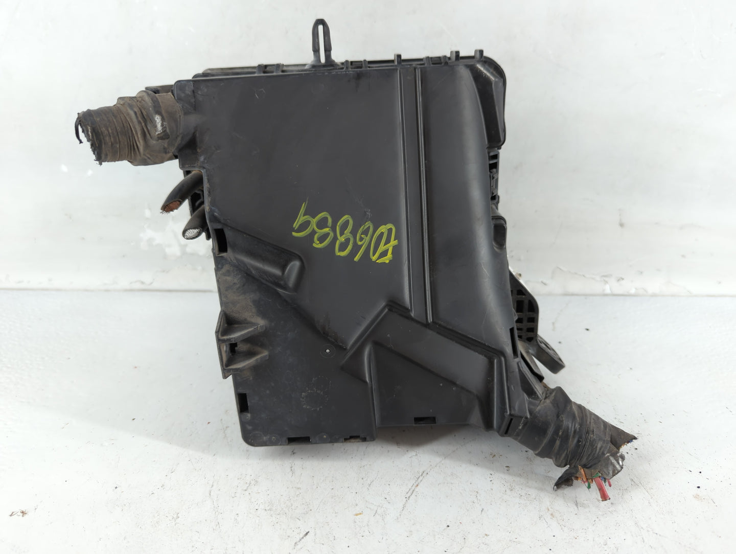2017-2019 Kia Optima Fusebox Fuse Box Panel Relay Module P/N:9123C A712C Fits Fits 2017 2018 2019 OEM Used Auto Parts - Oemu
