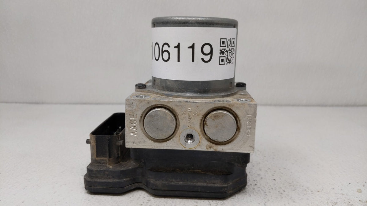 2016-2017 Kia Rio Anti-Lock Brake ABS Pump Module Actuator OEM P/N:58920-1W470 Fits Fits 2016 2017 OEM Used Auto Parts - Oem