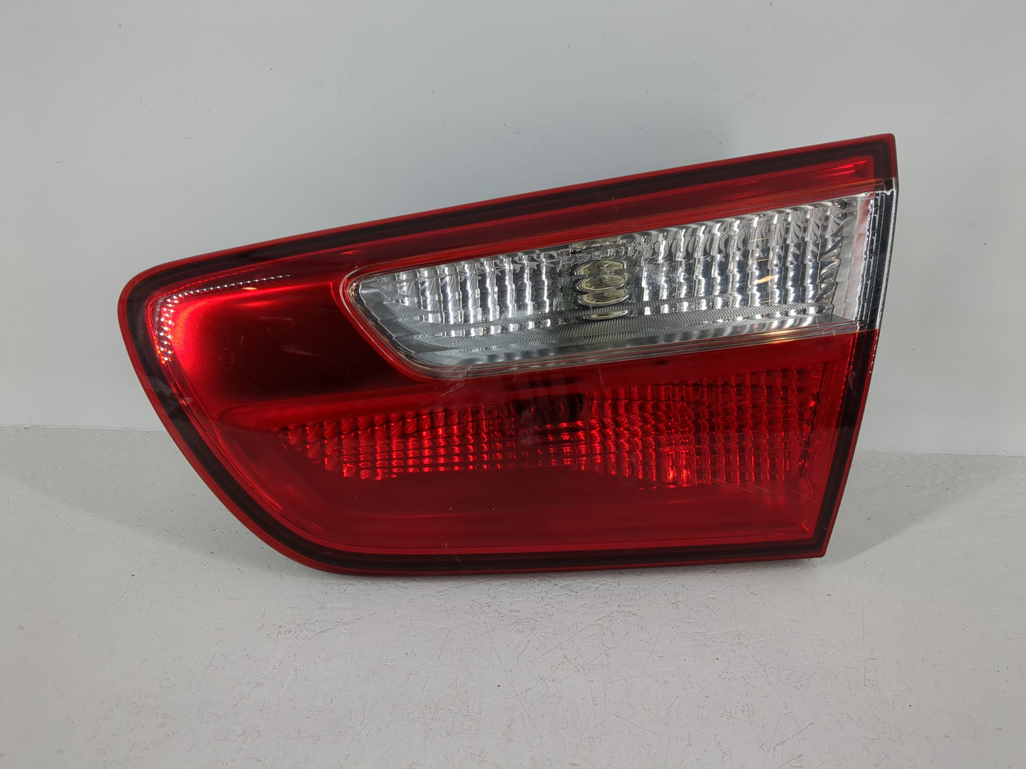 2012-2017 Kia Rio Tail Light Assembly Passenger Right OEM P/N:92404-1W0 Fits Fits 2012 2013 2014 2015 2016 2017 OEM Used Aut
