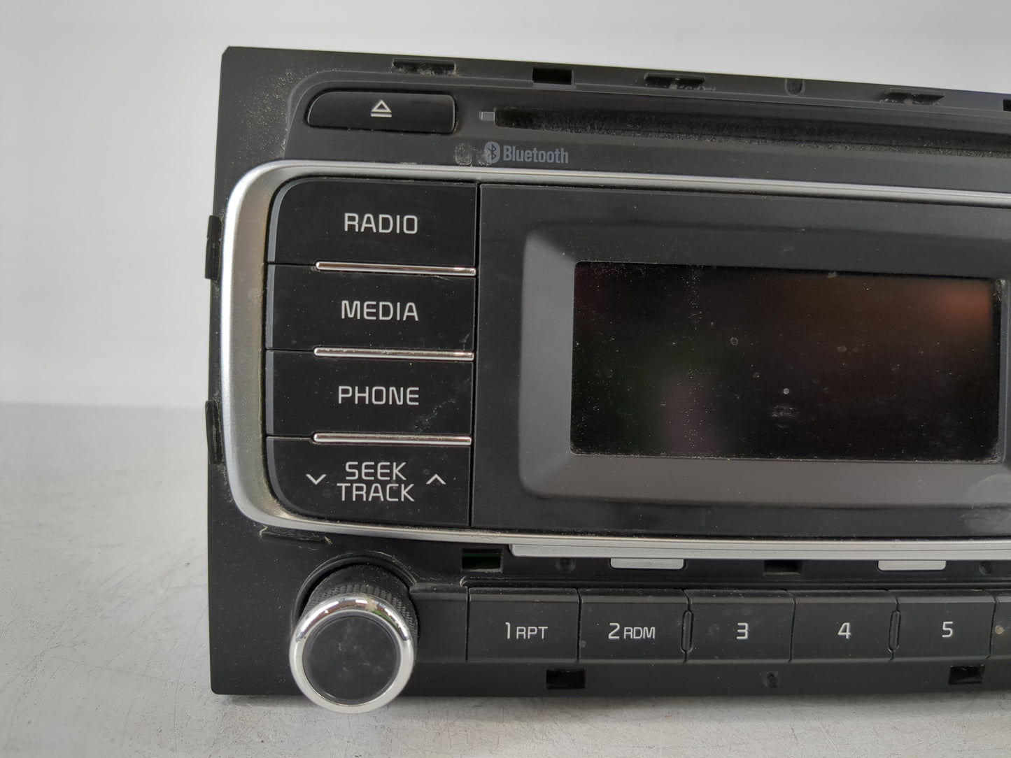 2016-2017 Kia Rio Radio AM FM Cd Player Receiver Replacement P/N:96170-1W960CA Fits Fits 2016 2017 OEM Used Auto Parts - Oem