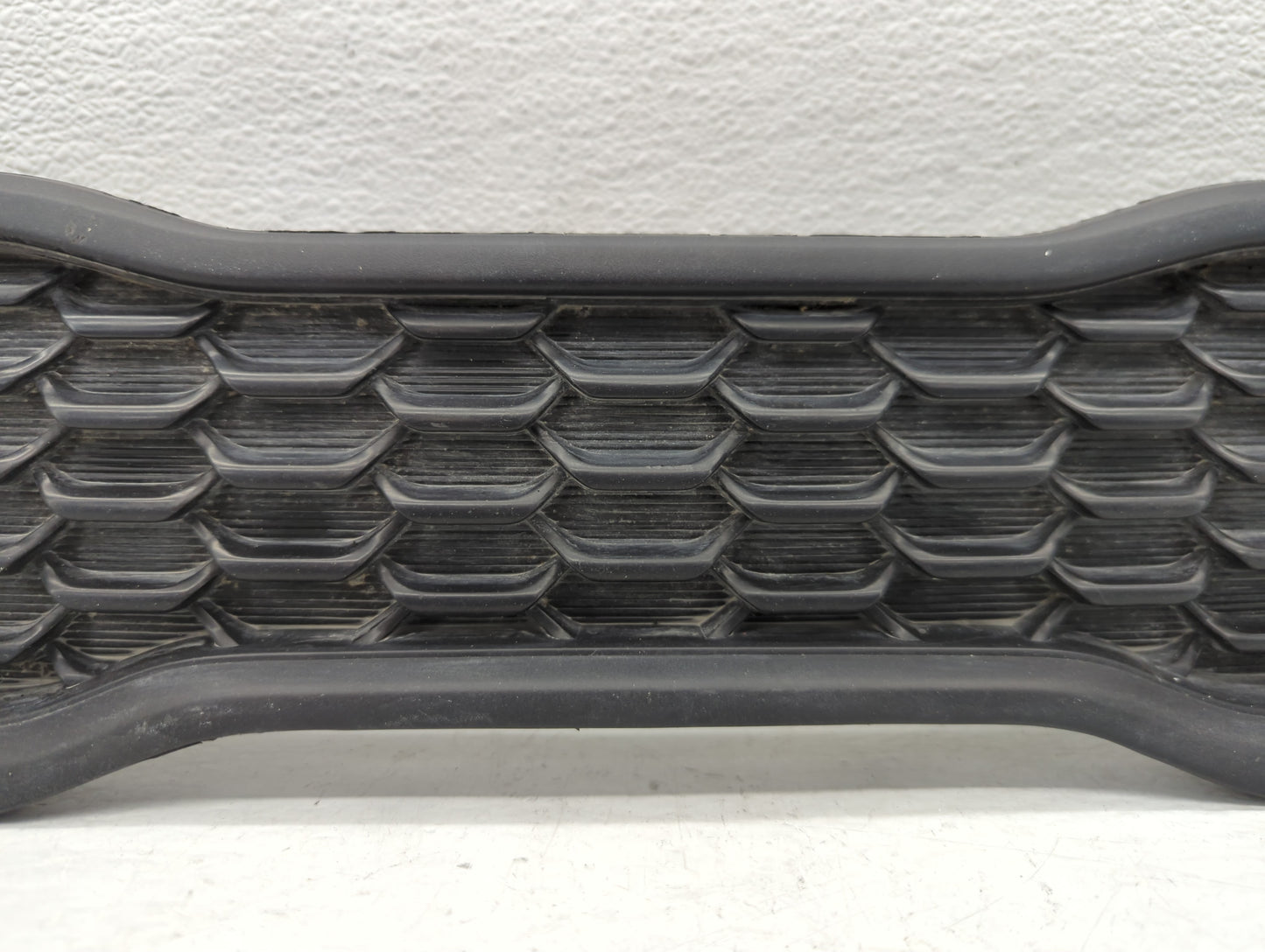 2016-2017 Kia Rio Front Grille Bumper Not Included - Oemusedautoparts1.com