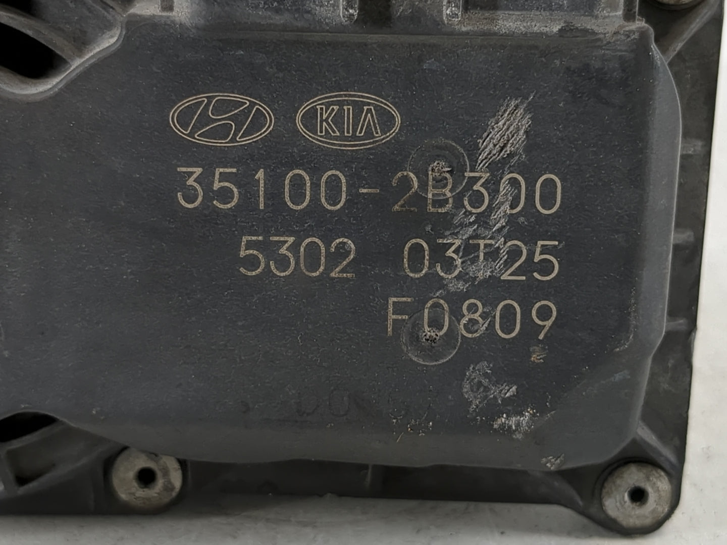 2012-2019 Kia Rio Throttle Body P/N:35100-2B300 Fits Fits 2012 2013 2014 2015 2016 2017 2018 2019 OEM Used Auto Parts - Oemu