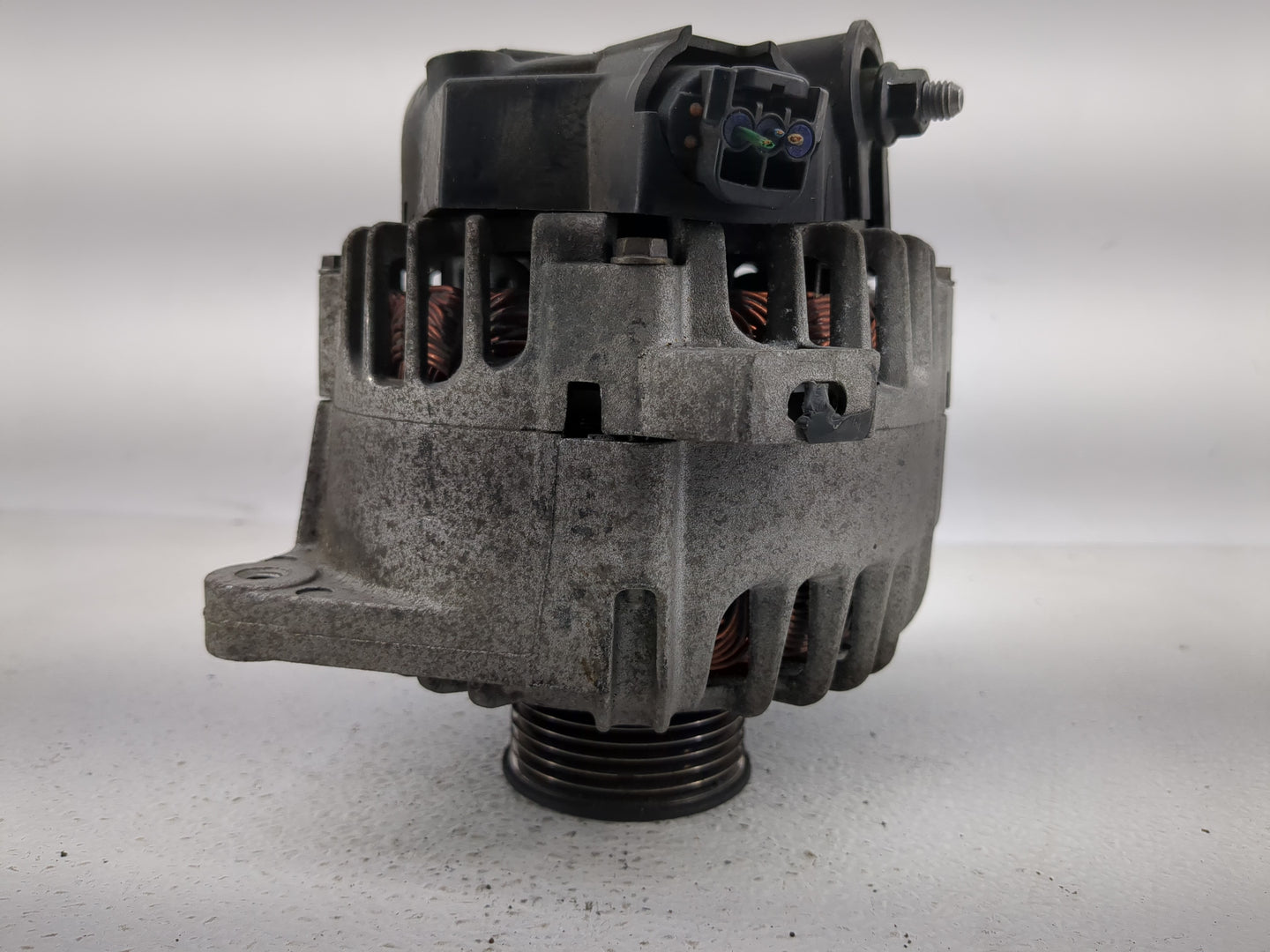 2016-2017 Kia Rio Alternator Replacement Generator Charging Assembly Engine OEM P/N:2609780 Fits Fits 2016 2017 OEM Used Aut