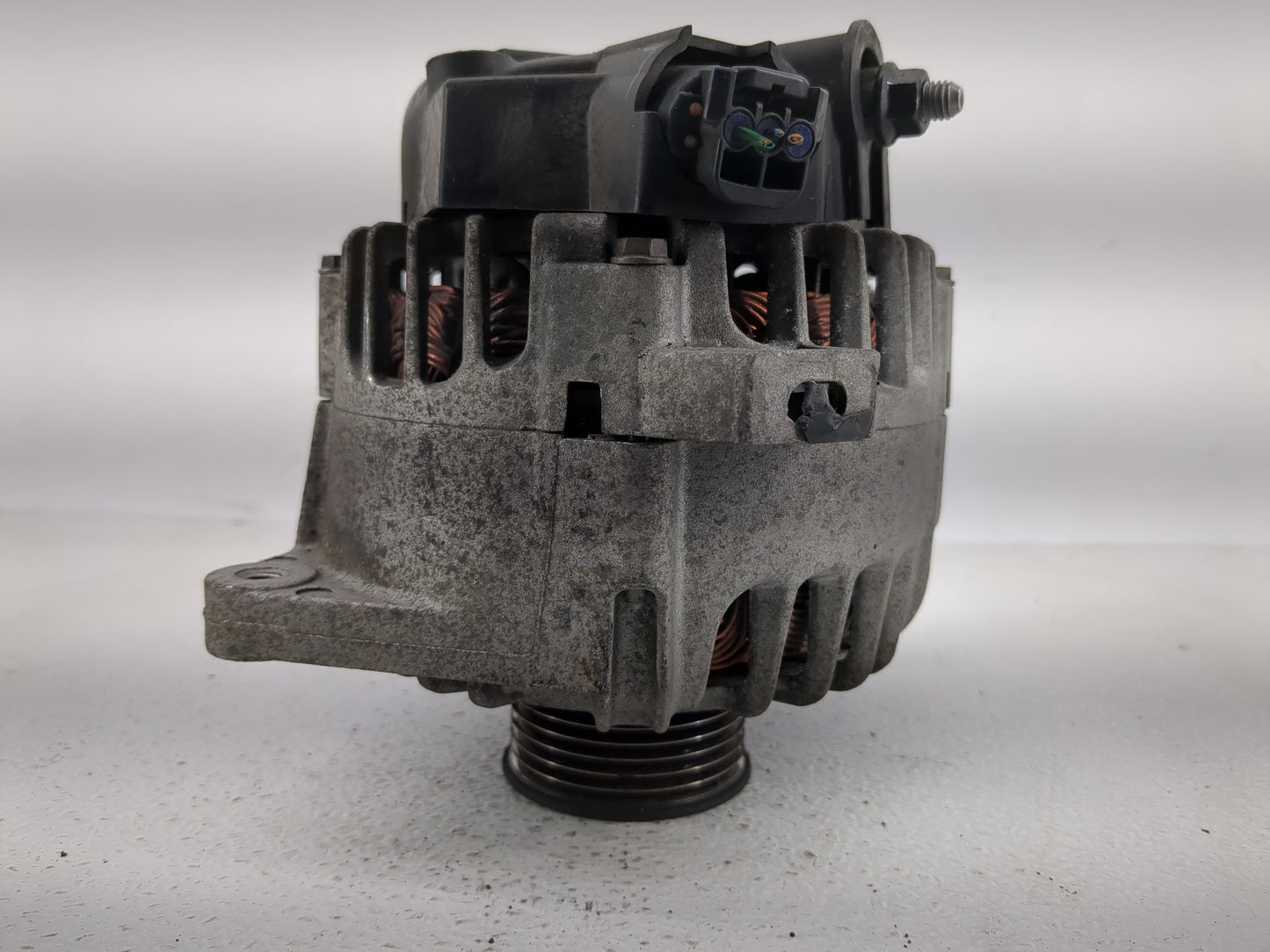 2016-2017 Kia Rio Alternator Replacement Generator Charging Assembly Engine OEM P/N:2609780 Fits Fits 2016 2017 OEM Used Aut