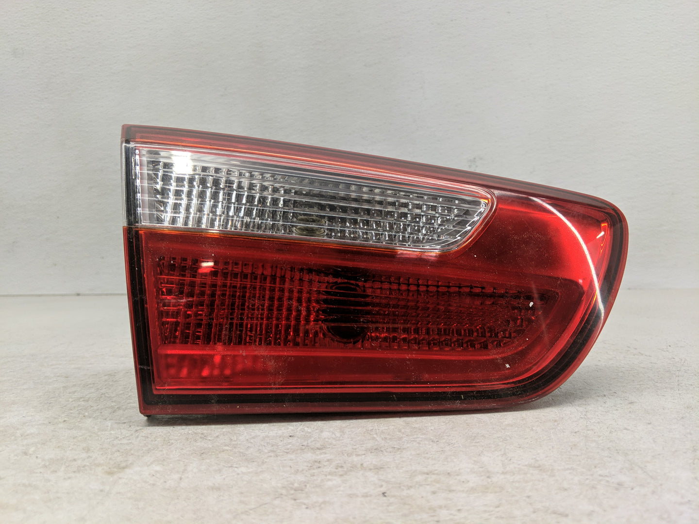 2012-2017 Kia Rio Tail Light Assembly Driver Left OEM Fits Fits 2012 2013 2014 2015 2016 2017 OEM Used Auto Parts - Oemuseda
