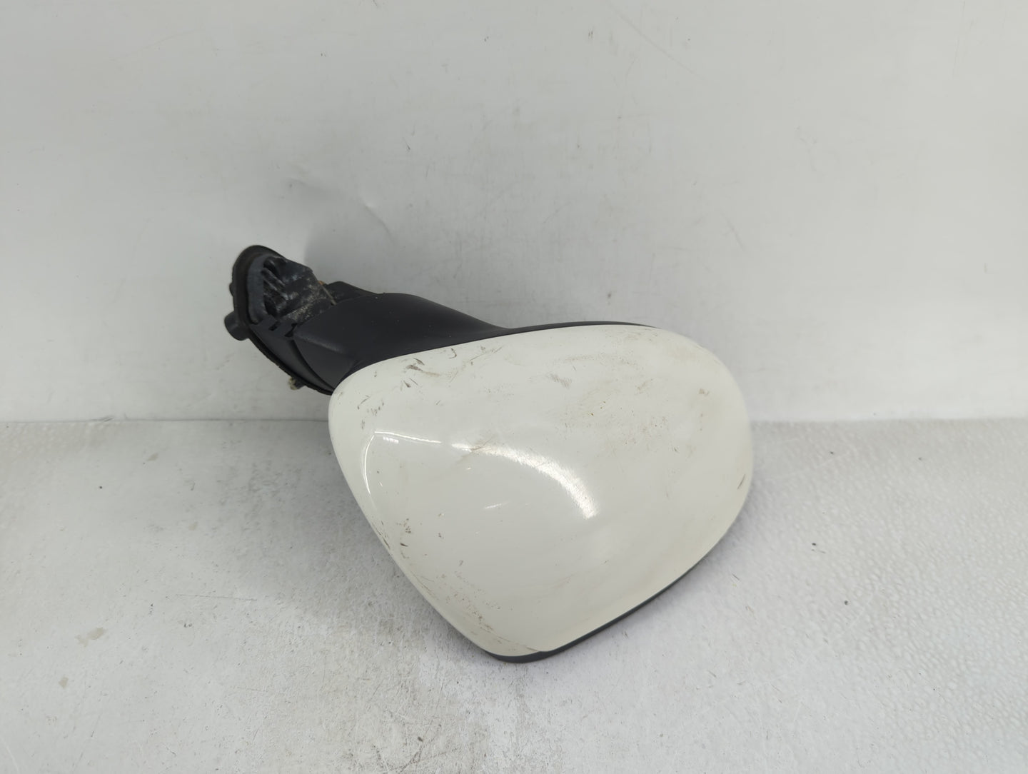 2014-2017 Kia Rio Passenger Side View Mirror - Right Door Mirror OEM Used - Oemusedautoparts1.com