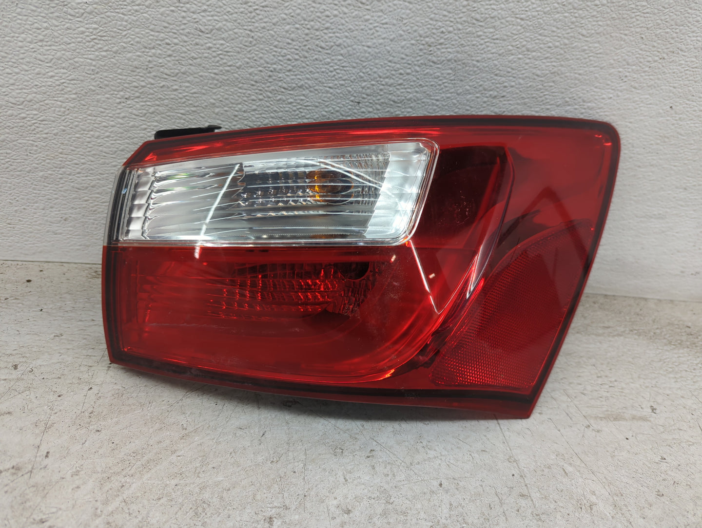 2012-2017 Kia Rio Tail Light Assembly Driver Left OEM P/N:92402-1W0 Fits Fits 2012 2013 2014 2015 2016 2017 OEM Used Auto Pa