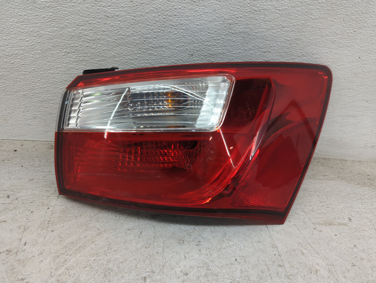 2012-2017 Kia Rio Tail Light Assembly Driver Left OEM P/N:92402-1W0 Fits Fits 2012 2013 2014 2015 2016 2017 OEM Used Auto Pa