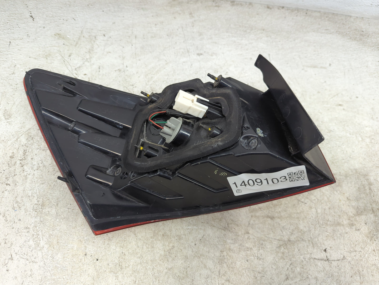 2012-2017 Kia Rio Tail Light Assembly Driver Left OEM P/N:92402-1W0 Fits Fits 2012 2013 2014 2015 2016 2017 OEM Used Auto Pa
