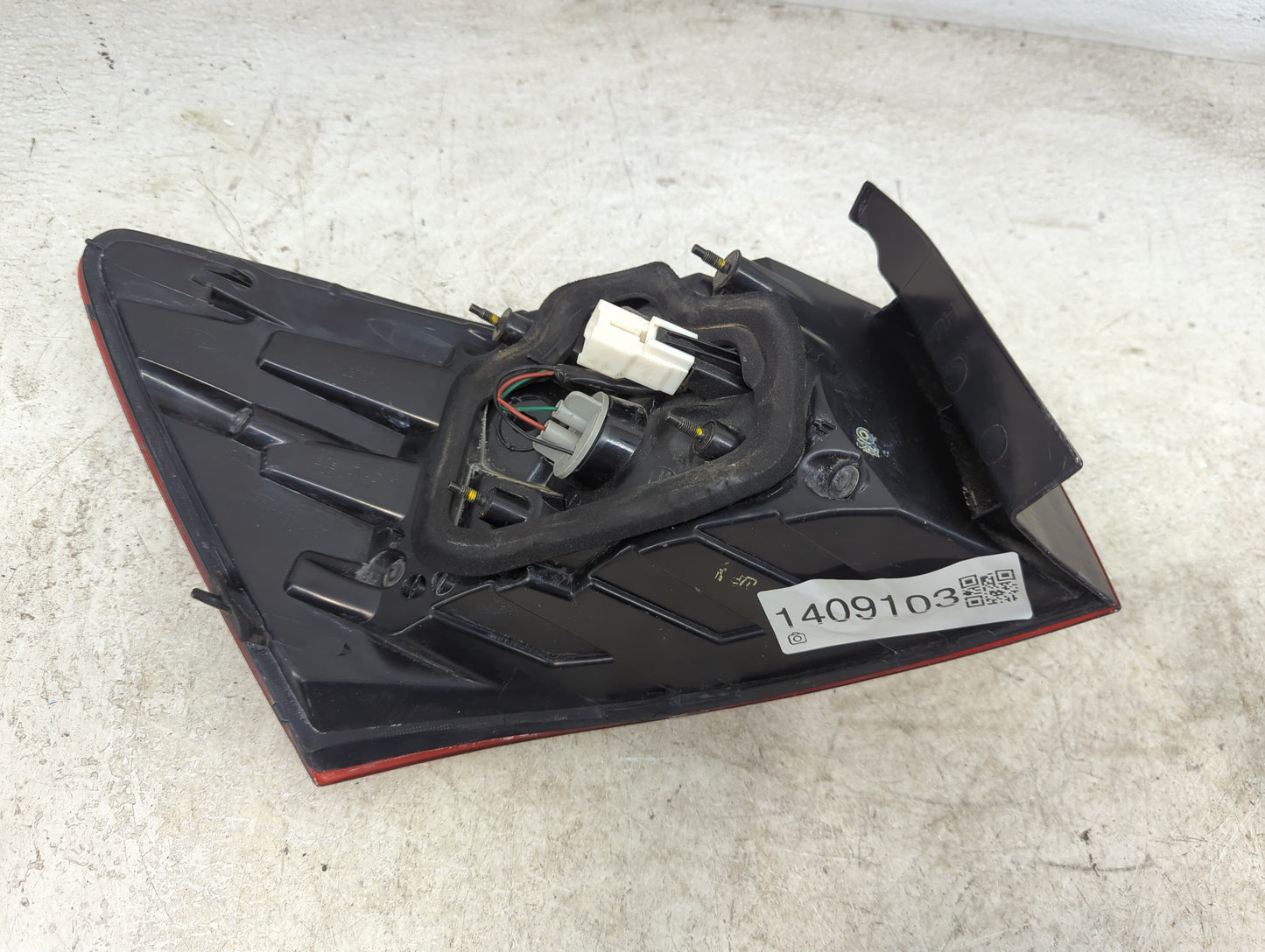 2012-2017 Kia Rio Tail Light Assembly Driver Left OEM P/N:92402-1W0 Fits Fits 2012 2013 2014 2015 2016 2017 OEM Used Auto Pa