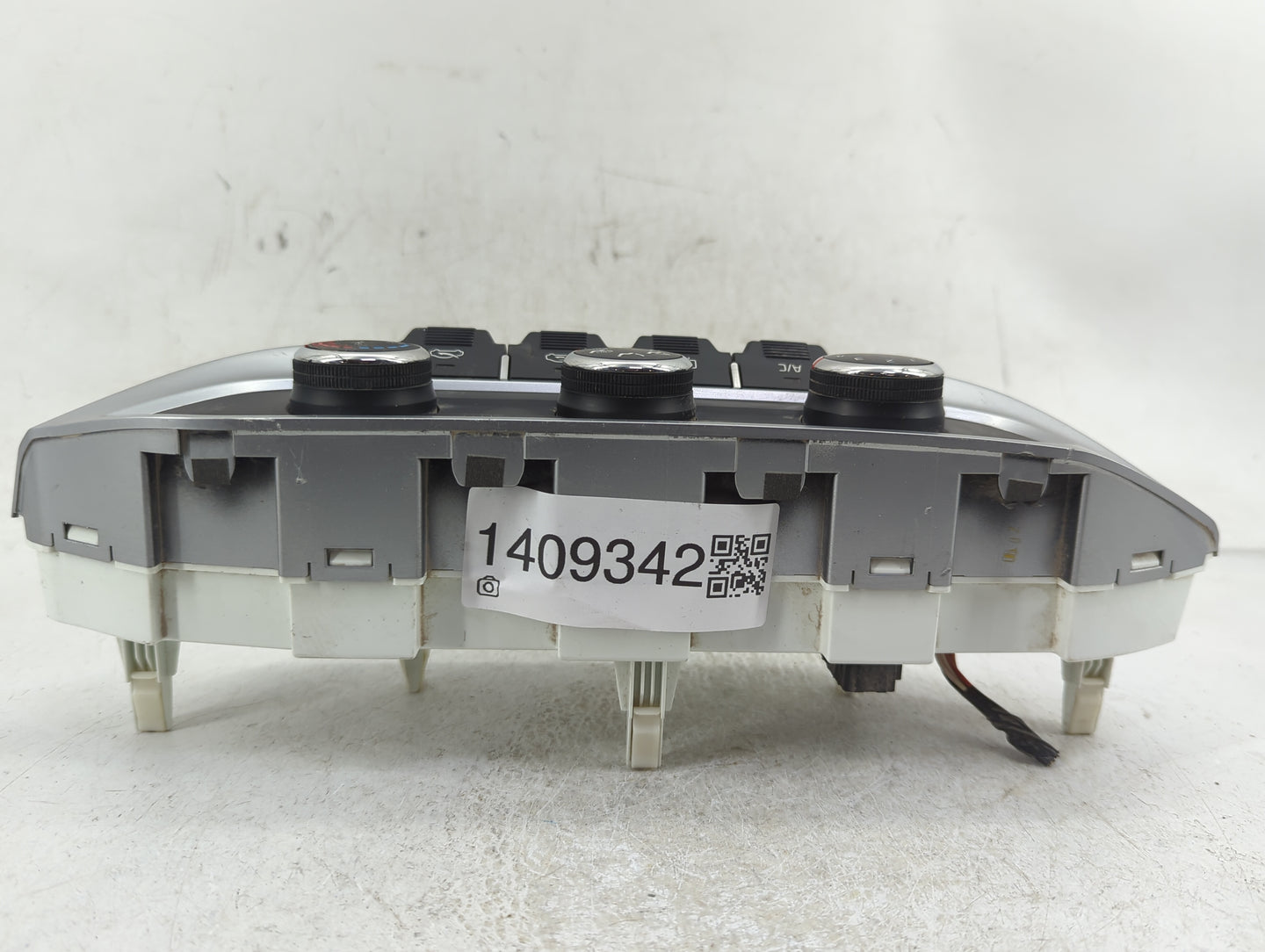 2016-2017 Kia Rio Climate Control Module Temperature AC/Heater Replacement P/N:97250-1W260 Fits Fits 2016 2017 OEM Used Auto