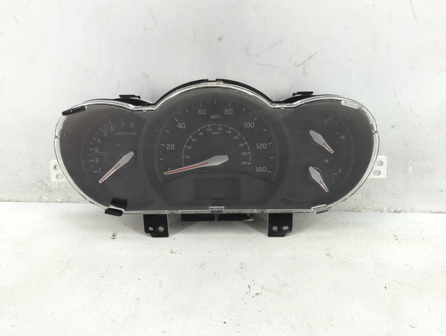 2016-2017 Kia Rio Instrument Cluster Speedometer Gauges P/N:94024-1W770 Fits Fits 2016 2017 OEM Used Auto Parts - Oemusedaut