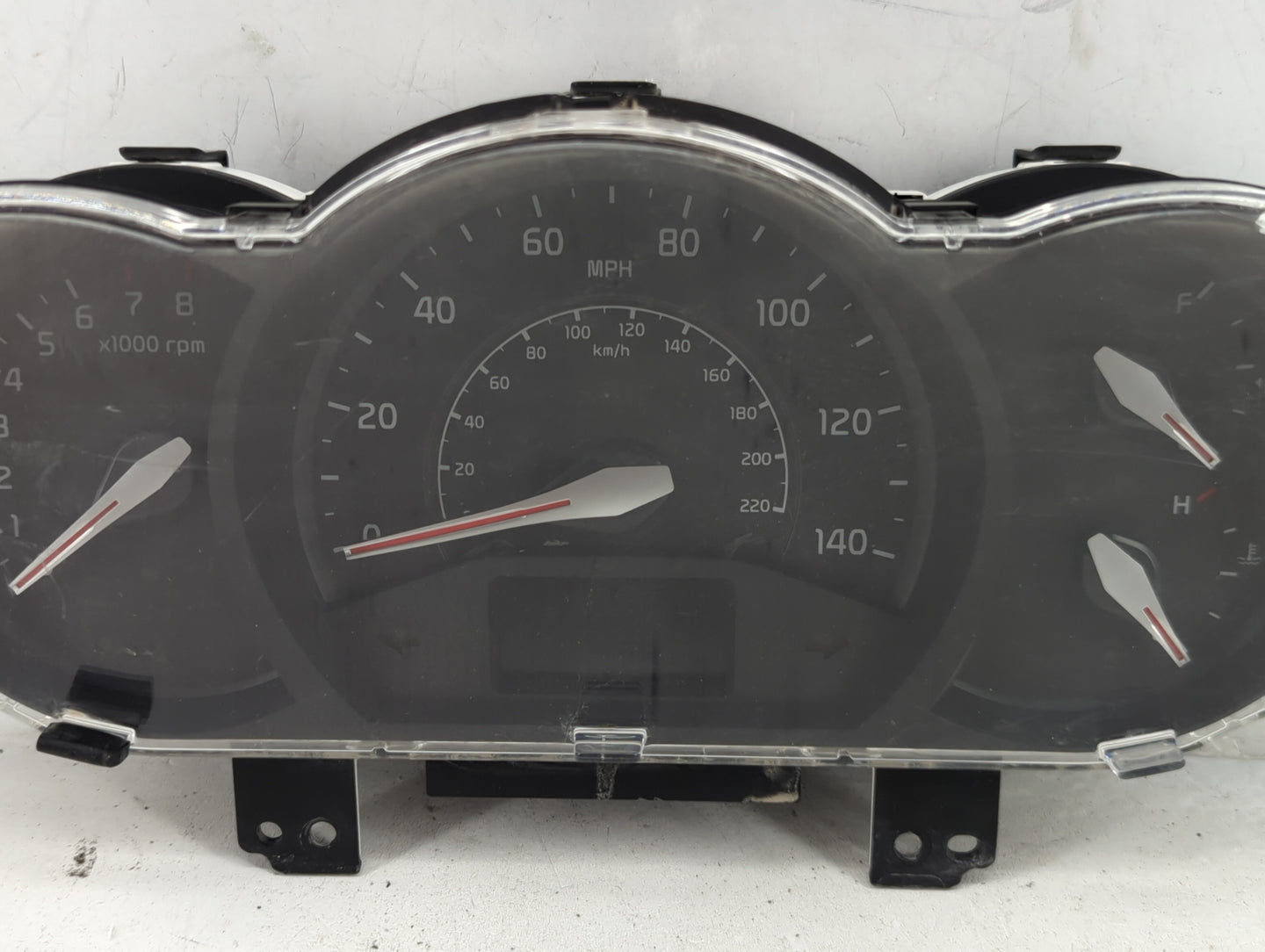 2016-2017 Kia Rio Instrument Cluster Speedometer Gauges P/N:94024-1W770 Fits Fits 2016 2017 OEM Used Auto Parts - Oemusedaut