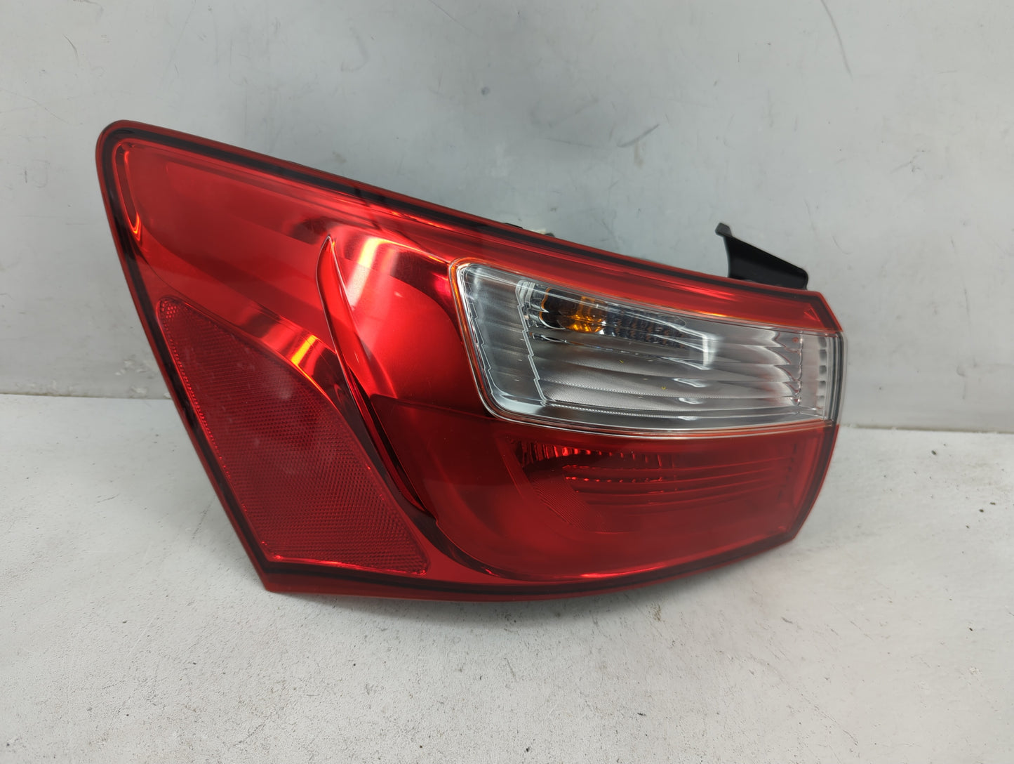 2012-2017 Kia Rio Tail Light Assembly Driver Left OEM P/N:92401-1W0 Fits Fits 2012 2013 2014 2015 2016 2017 OEM Used Auto Pa